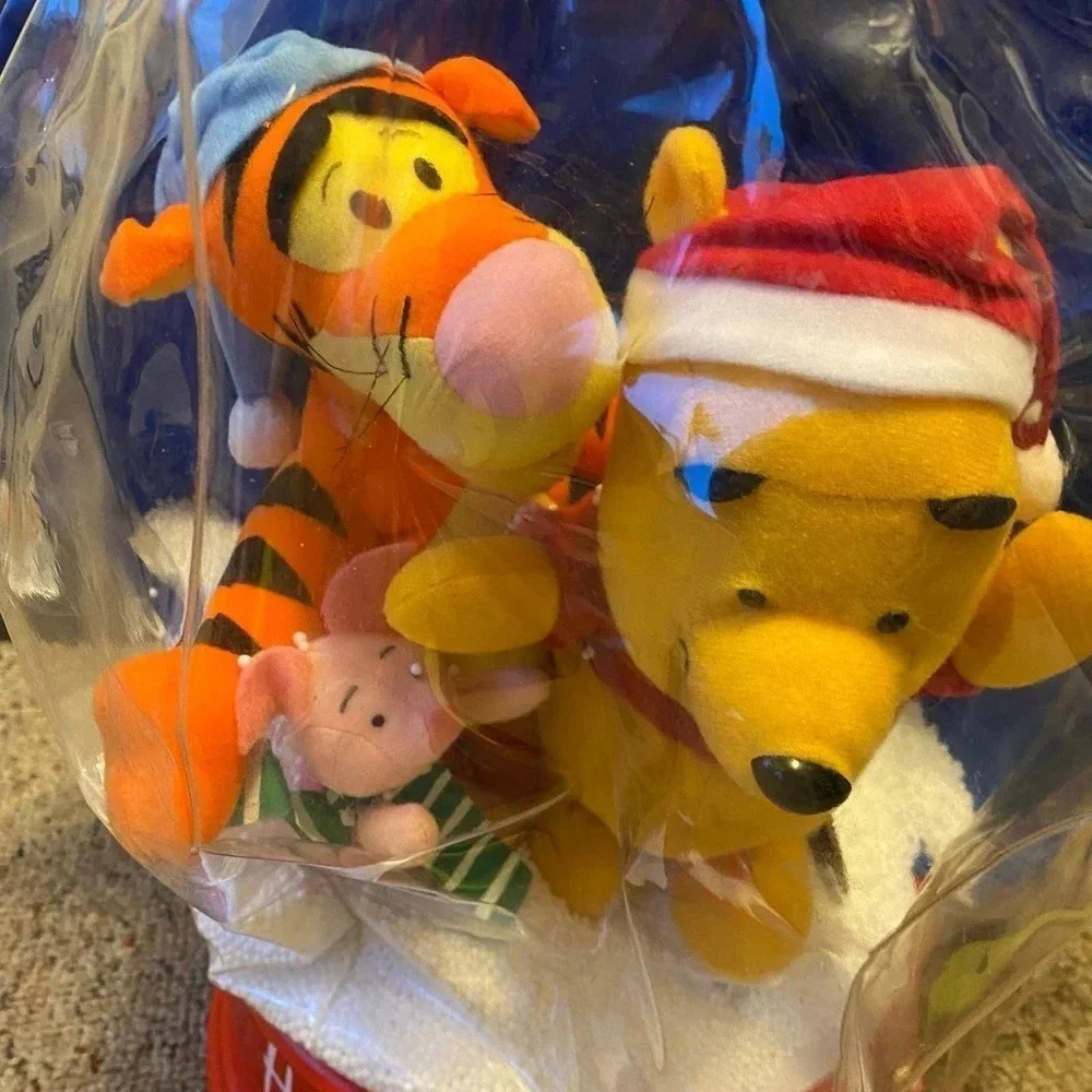 Disney Based on The Winnie The Pooh Works Happy Holiday inflatable Globe - Picture 2 of 8